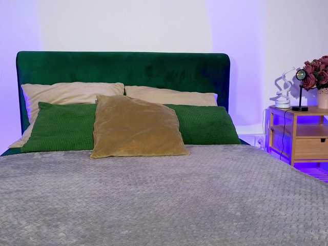 LaSquirtessa live cam on BongaCams