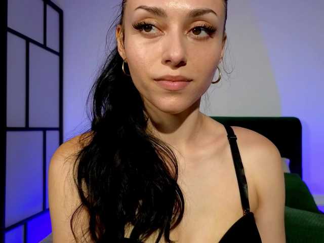 LaSquirtessa live webcam show