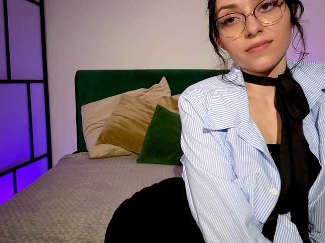 LaSquirtessa live cam on BongaCams