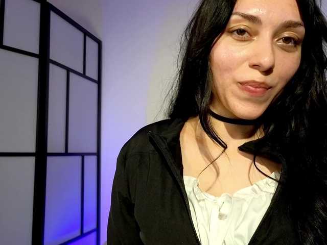 LaSquirtessa live cam on BongaCams