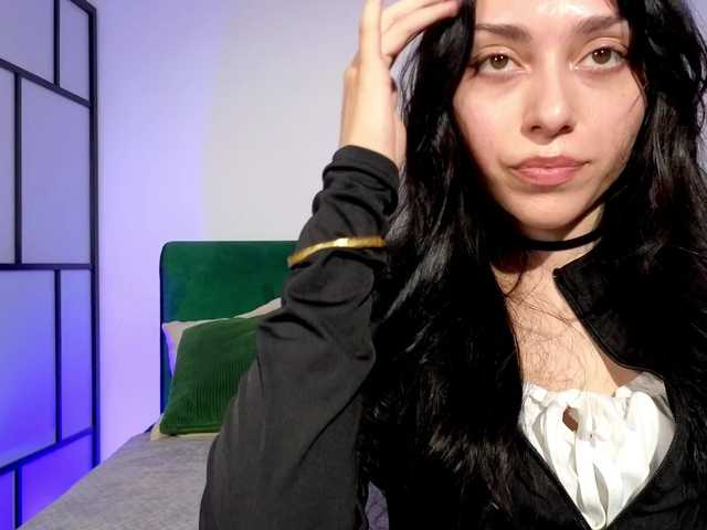 LaSquirtessa live cam on BongaCams
