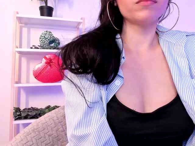 Model: LaSquirtessa