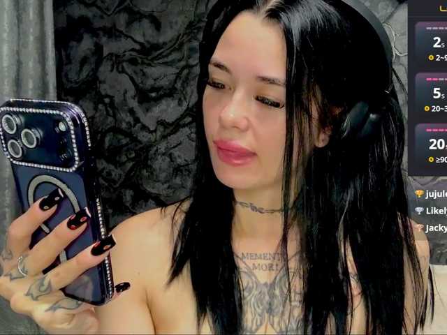 AstridXxXxX live cam on BongaCams