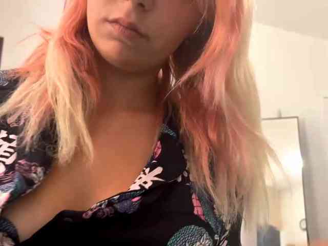 JaleesaCusumano webcam