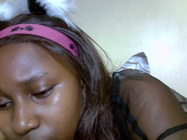 BustyAmy live cam on BongaCams