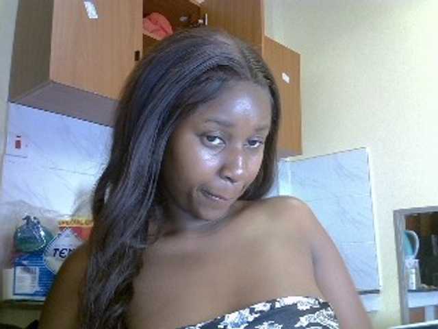 BustyAmy live cam on BongaCams
