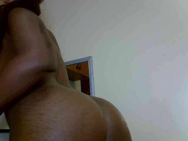 BustyAmy webcam