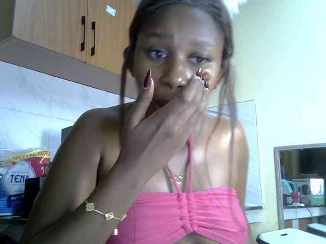 BustyAmy webcam