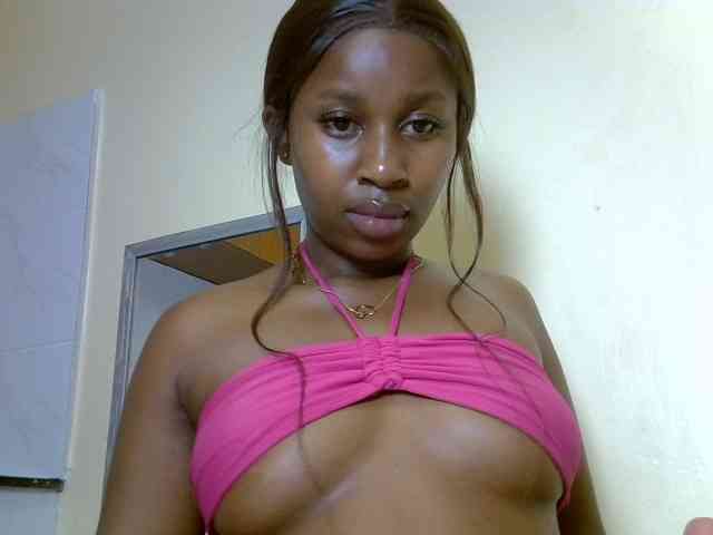 BustyAmy webcam