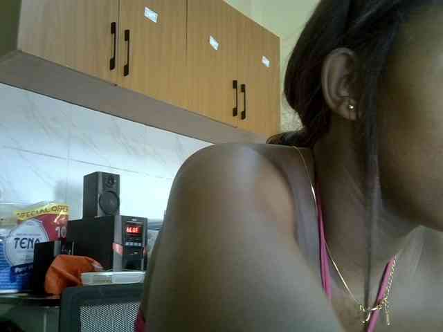 BustyAmy webcam