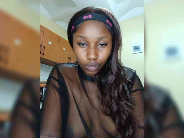 BustyAmy webcam