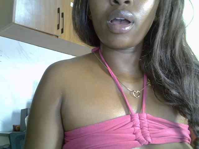 BustyAmy webcam