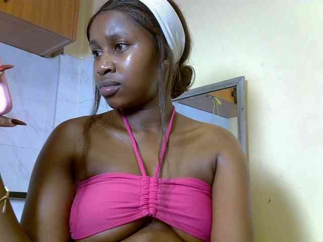 BustyAmy webcam