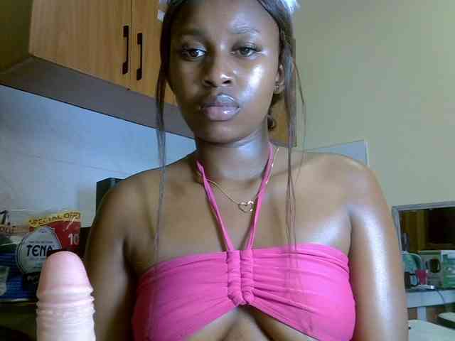 BustyAmy webcam
