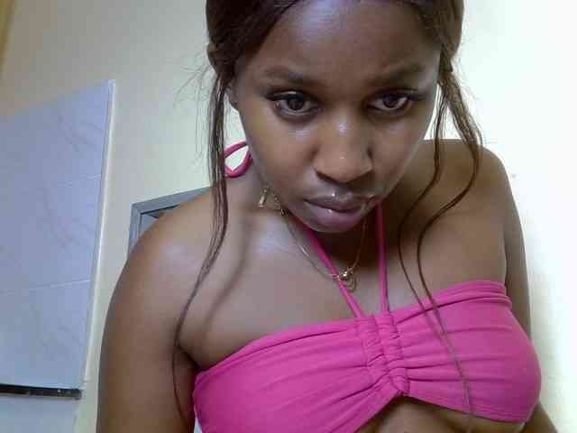 BustyAmy webcam