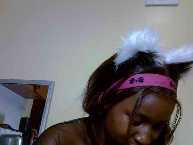BustyAmy webcam