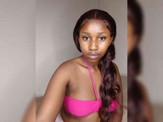 BustyAmy webcam