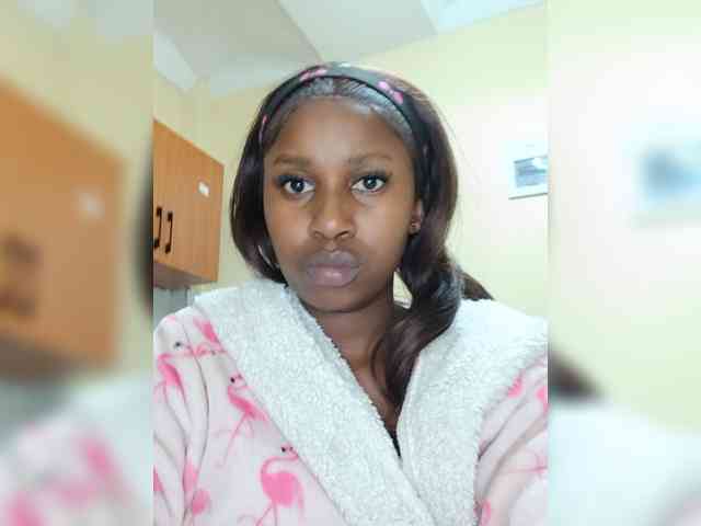 BustyAmy webcam