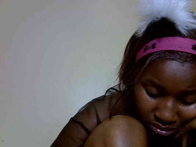 BustyAmy webcam