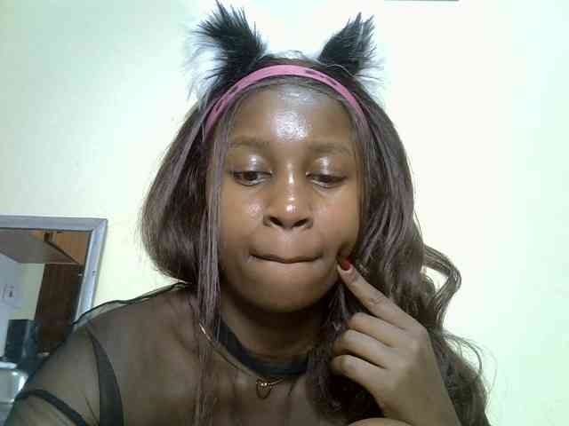 BustyAmy webcam