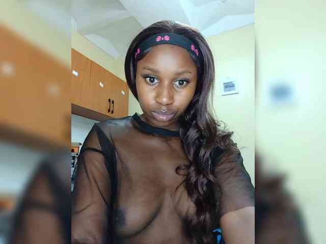 BustyAmy webcam