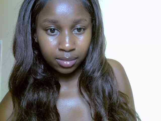 Model: BustyAmy