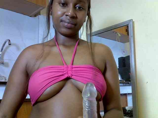 BustyAmy webcam