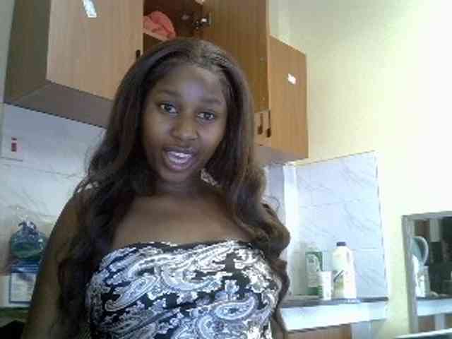 BustyAmy webcam