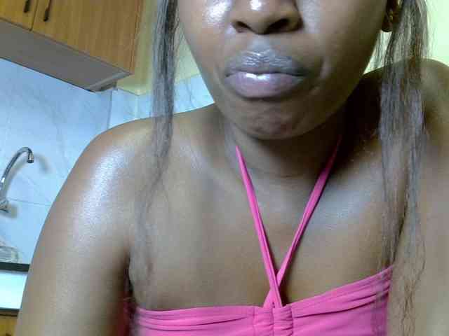BustyAmy webcam