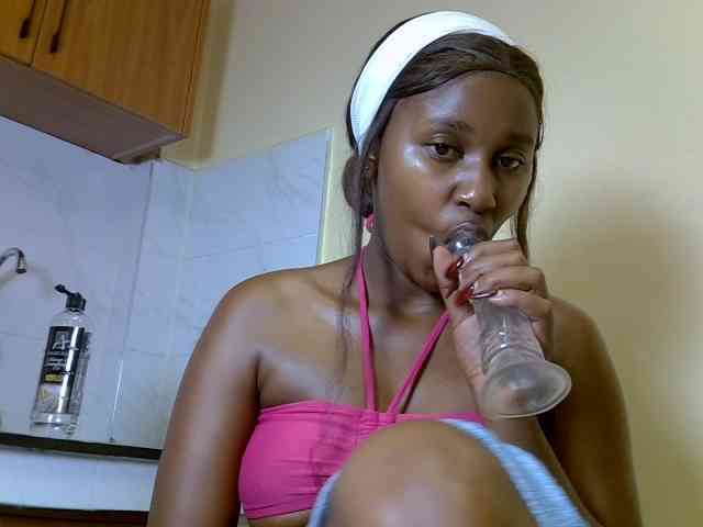 BustyAmy webcam
