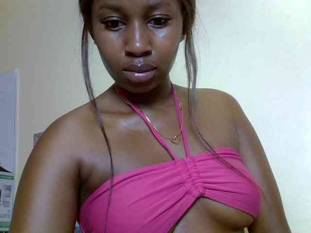 Model: BustyAmy