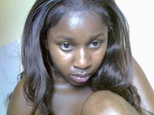 Model: BustyAmy