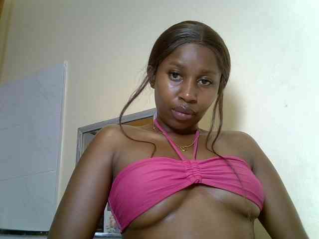 BustyAmy webcam