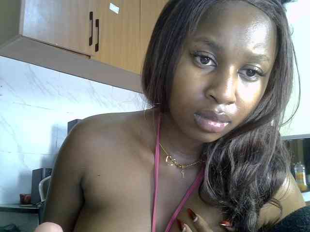 BustyAmy webcam