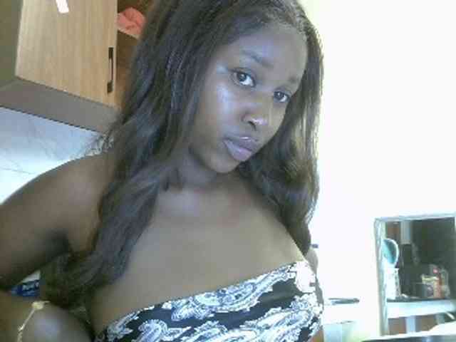 BustyAmy webcam