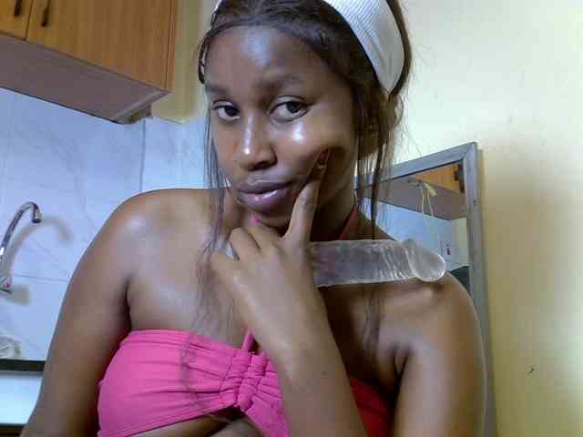 BustyAmy webcam