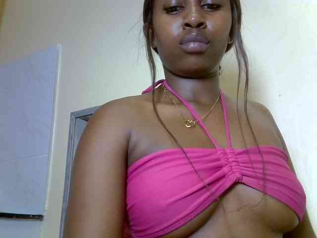 BustyAmy webcam