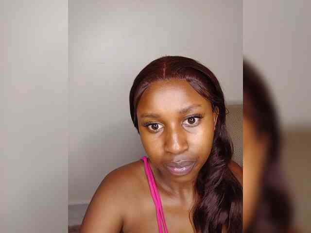 BustyAmy webcam