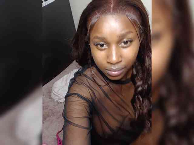 BustyAmy webcam