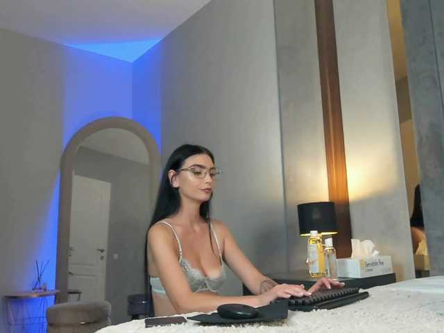 EvieBloomX