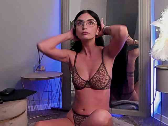 Modella: EvieBloomX