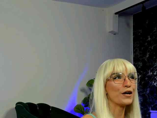 EvieBloomX