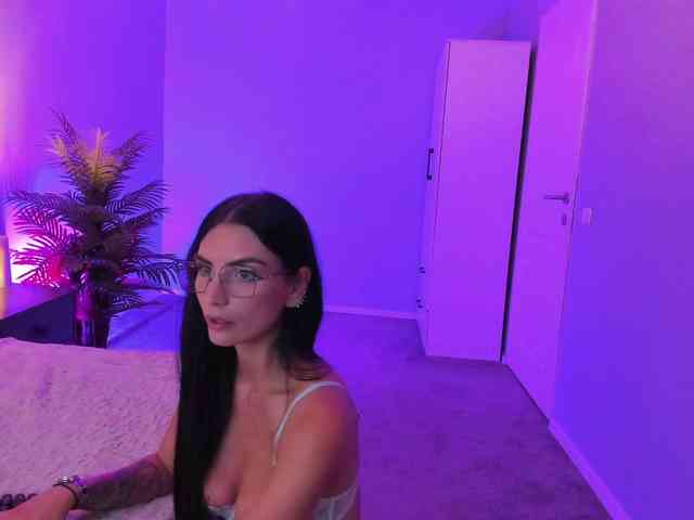 Modella: EvieBloomX