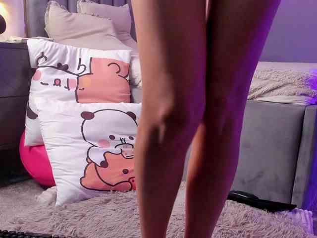 Modella: EvieBloomX