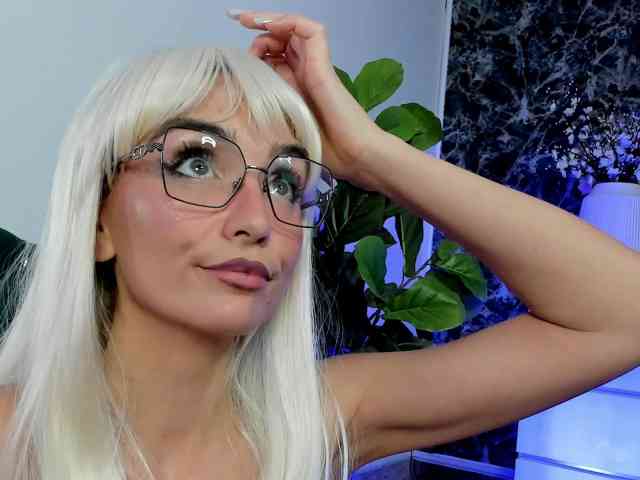 EvieBloomX