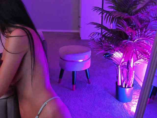 Modella: EvieBloomX