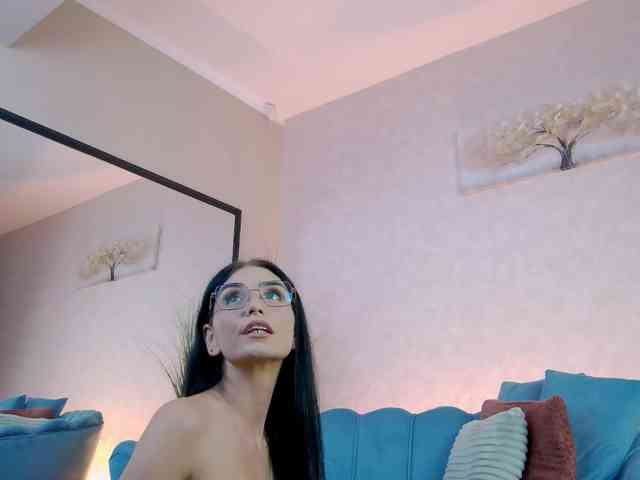 Modella: EvieBloomX