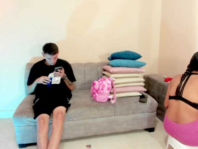 nickybigboobs live cam on BongaCams