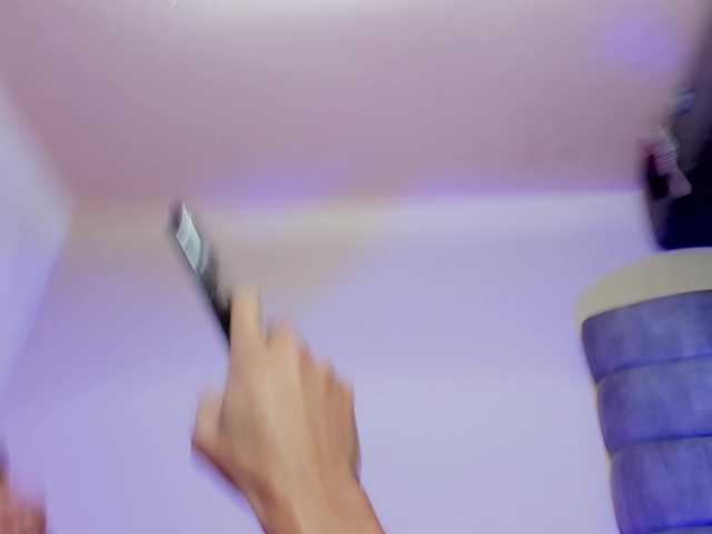 nickybigboobs live cam on BongaCams