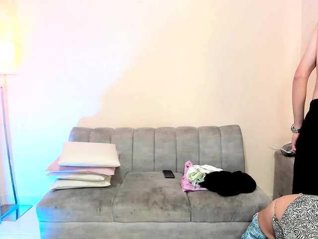 nickybigboobs live cam on BongaCams